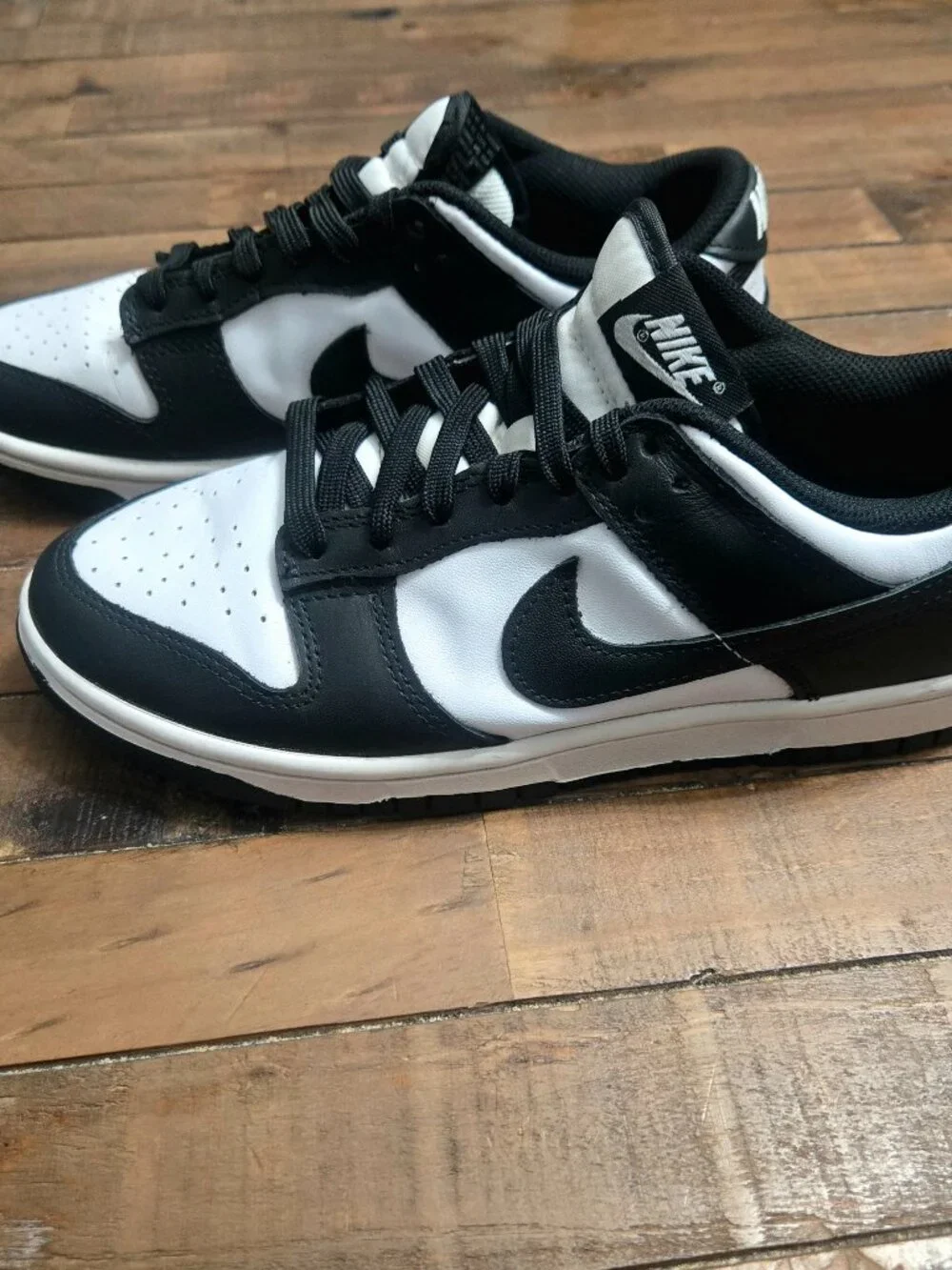 Nike Dunk Low Retro Panda Womens 9.5 Mens 8 EUC Excellent Streetwear Retro